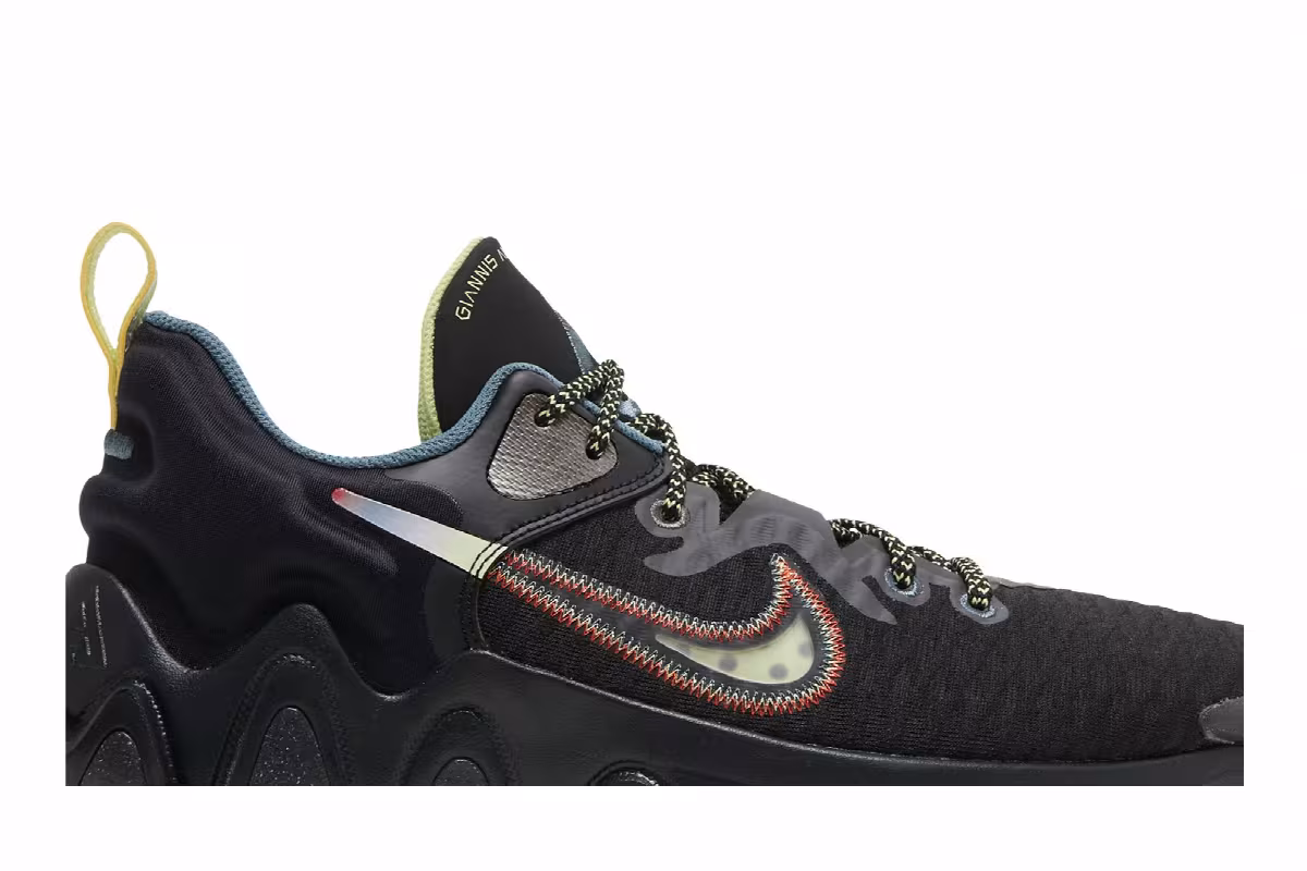 Nike Giannis Immortality Force Field, view 3