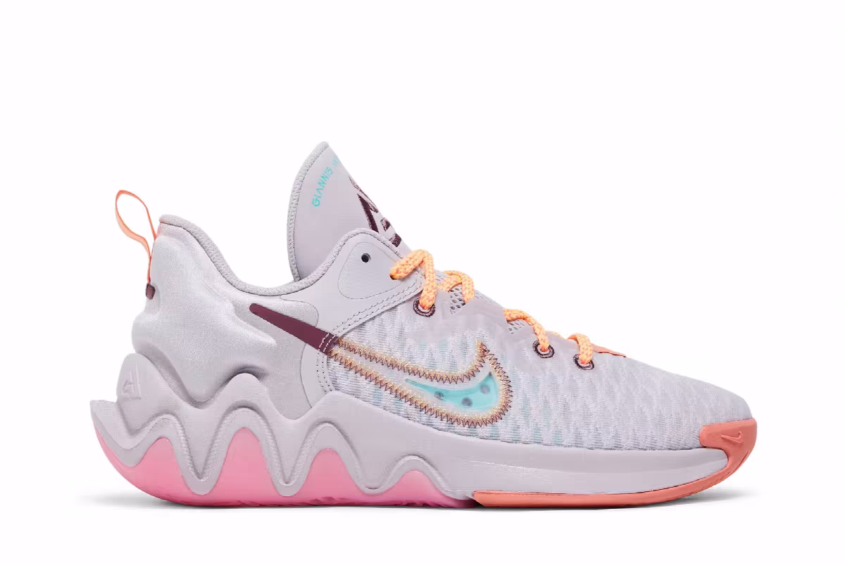 Nike Giannis Immortality GS Force Field, view 2