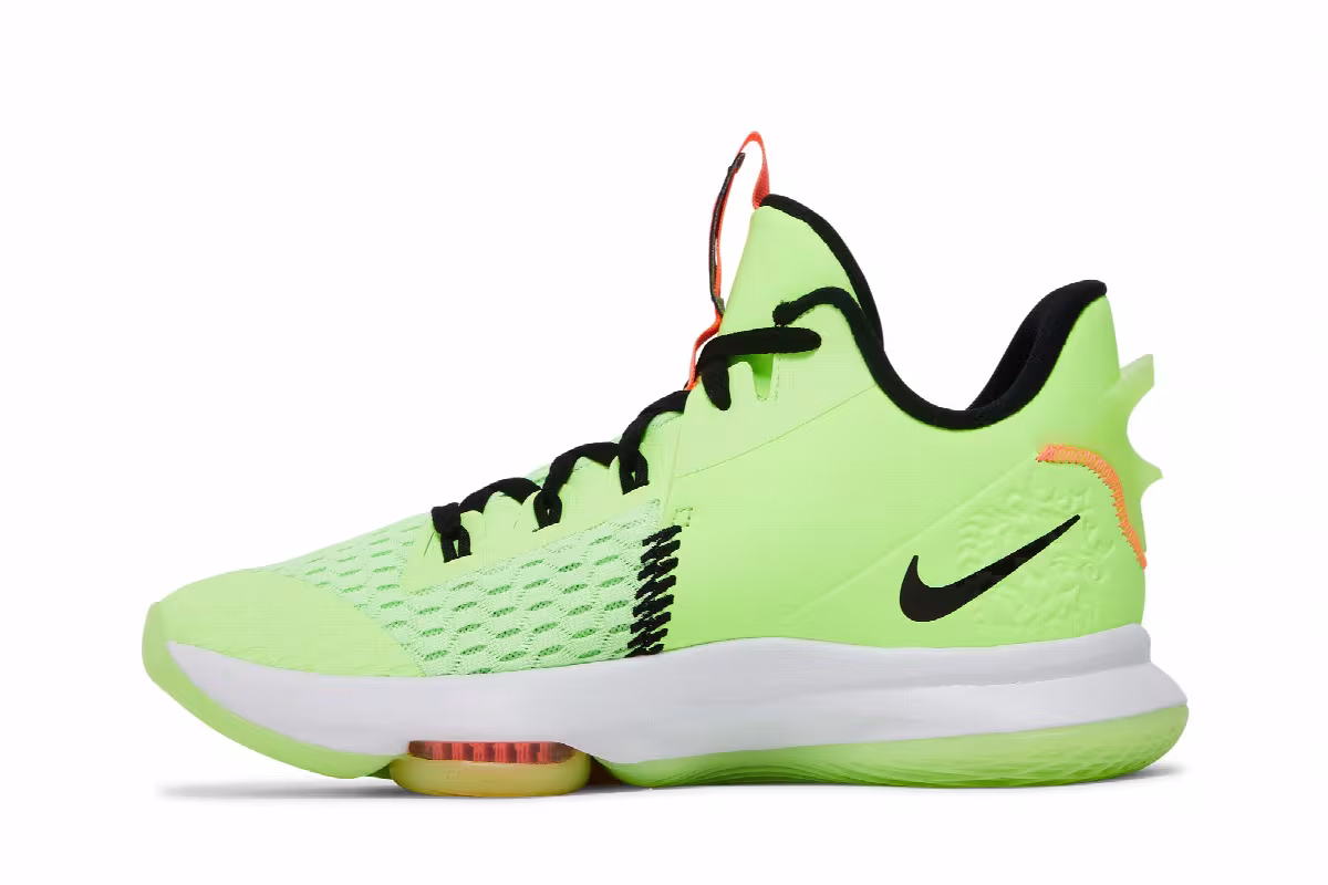 Nike LeBron Witness 5 Grinch, view 4