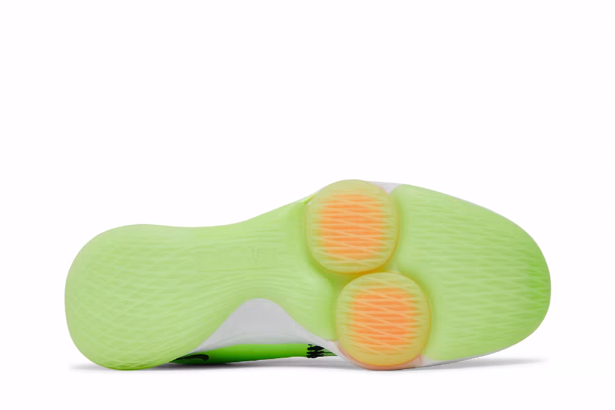 Nike LeBron Witness 5 Grinch, view 5