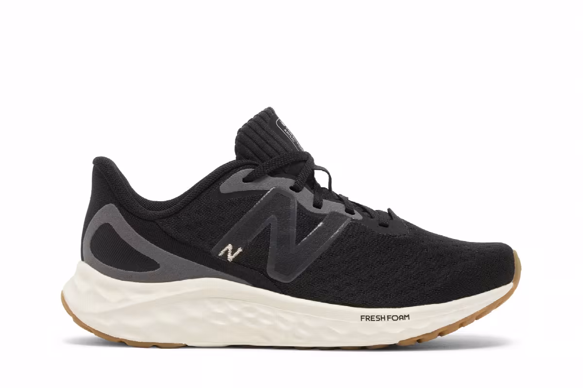 New Balance Women's Fresh Foam Arishi v4 Wide Black Gold Gum, view 2