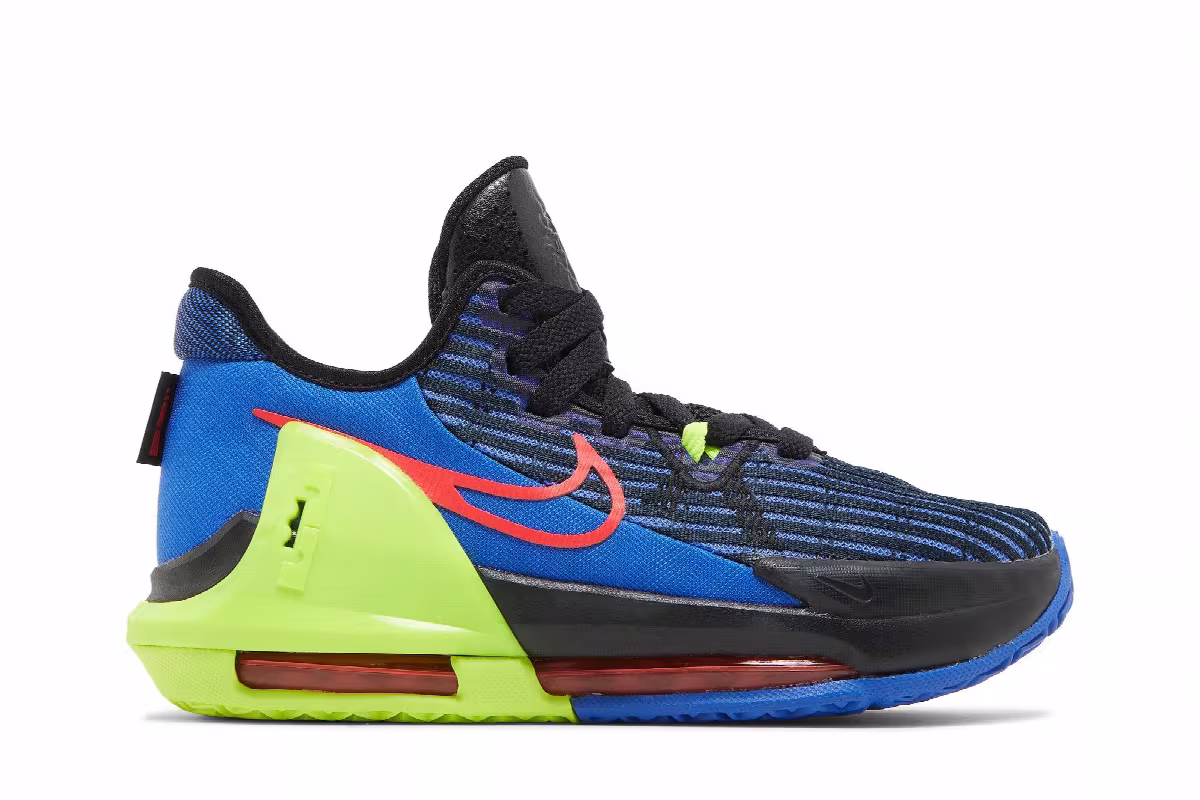 Nike LeBron Witness 6 GS Hyper Royal Bright Crimson, view 2