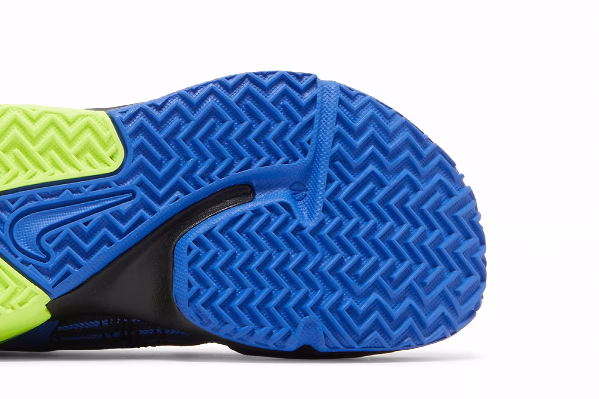 Nike LeBron Witness 6 GS Hyper Royal Bright Crimson, view 6