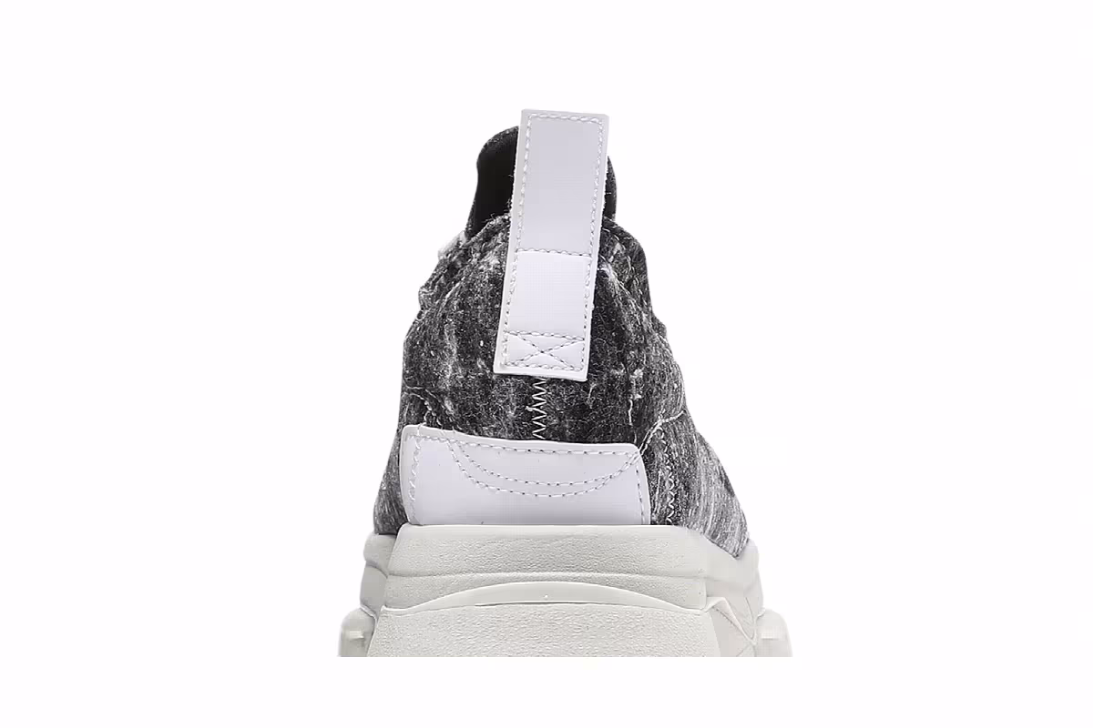 Nike Women's Air Zoom-Type SE Recycled, view 8