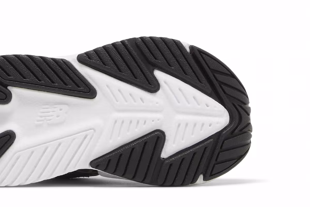 New Balance Rave Run v2 Bungee Lace Toddler Black White, view 6