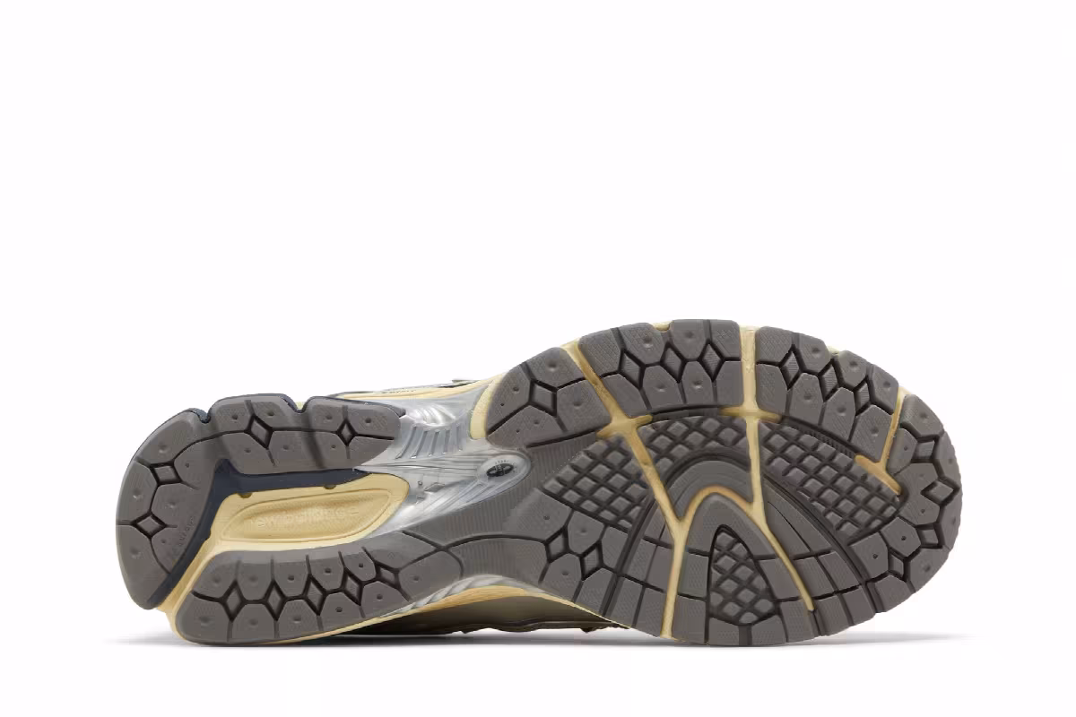 thisisneverthat x New Balance 1906R The 2022 Downtown Run, view 5