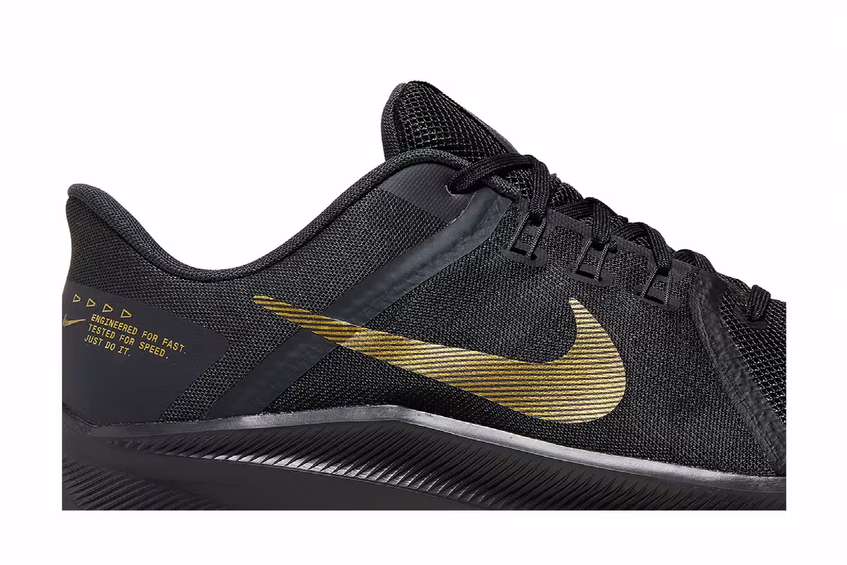 Nike Quest 4 Black Metallic Gold, view 3