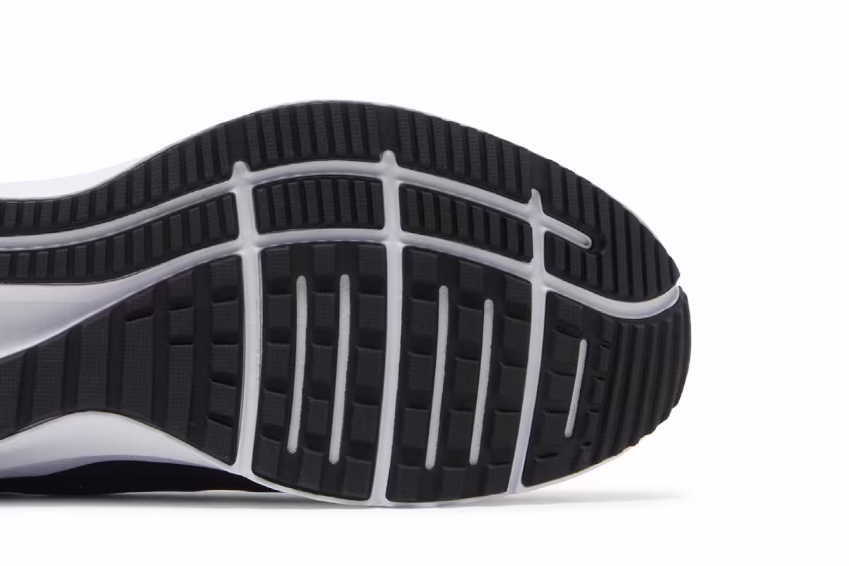 Nike Quest 4 Black White, view 6
