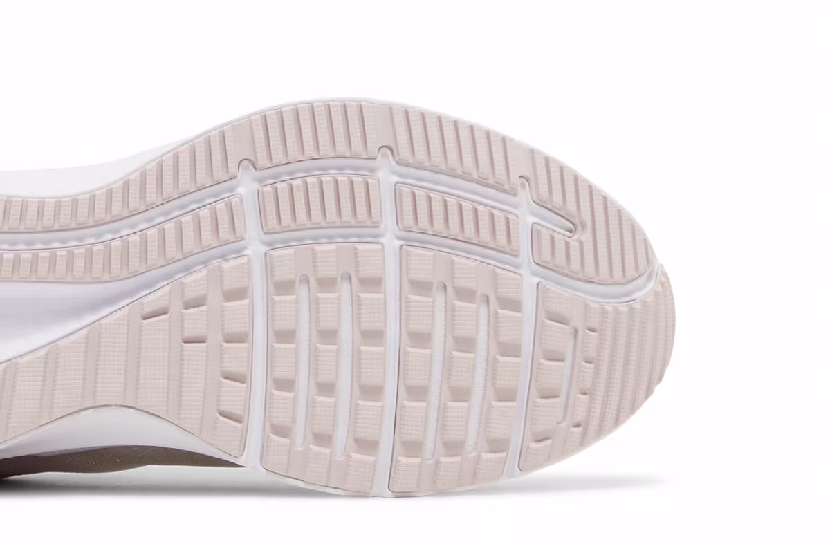 Nike Women's Quest 4 Premium Grey Fog Barely Rose, view 6