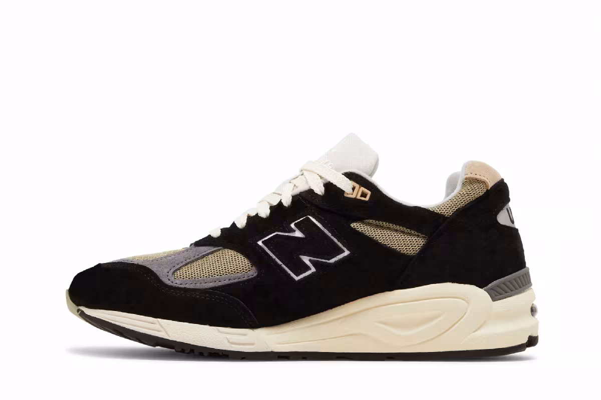 Teddy Santis x New Balance 990v2 Made in USA Black, view 4