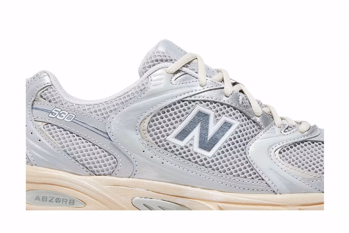 New Balance 530 Silver Moonbeam Distressed, view 3