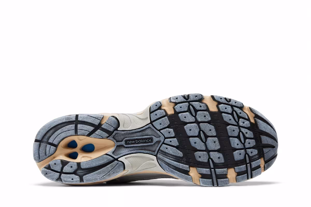 New Balance 530 Silver Moonbeam Distressed, view 5