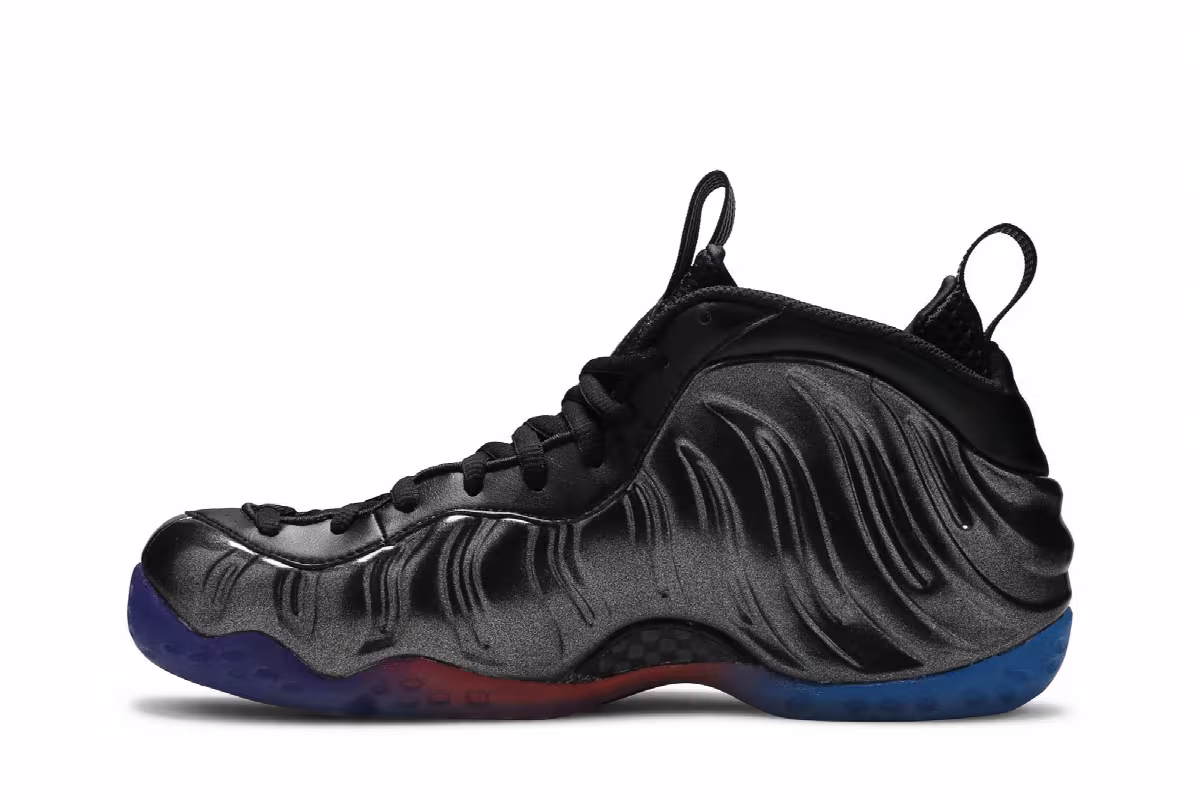Nike Air Foamposite One QS Gradient Soles, view 4