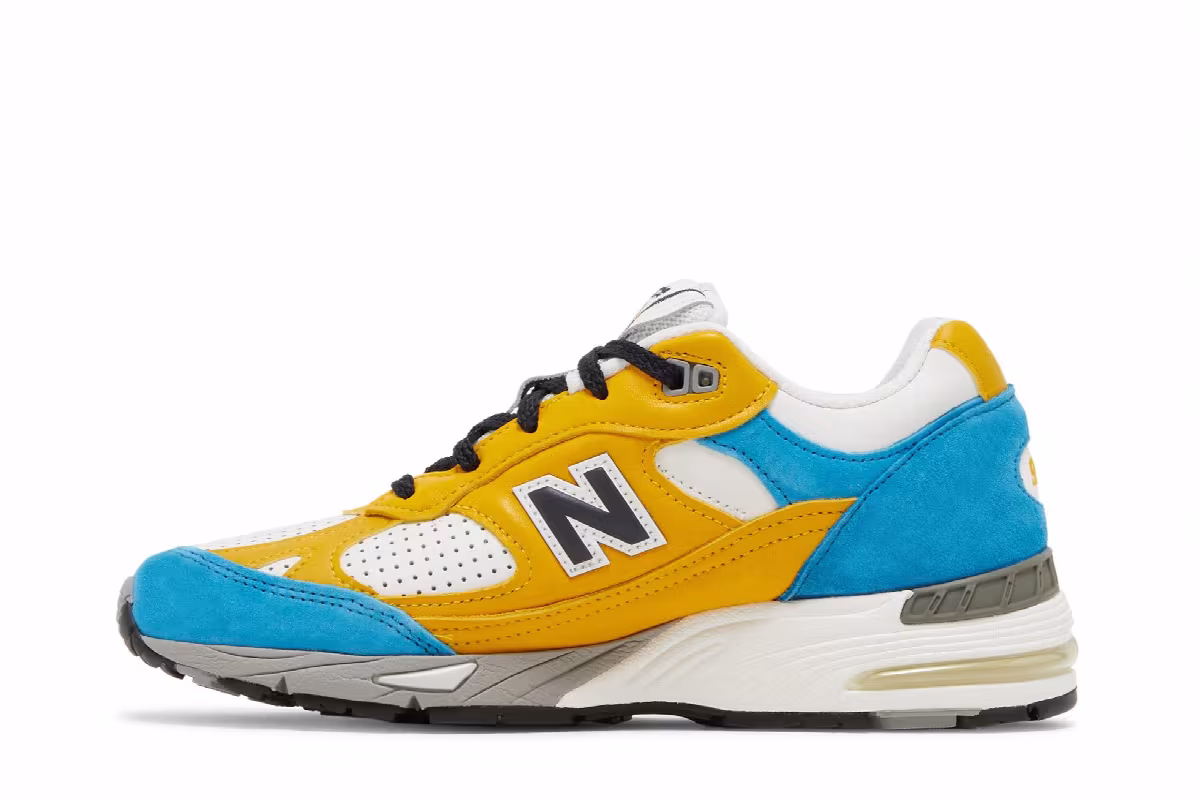 Sneakersnstuff x New Balance Women's 991 Made in England Blue Yellow, view 4