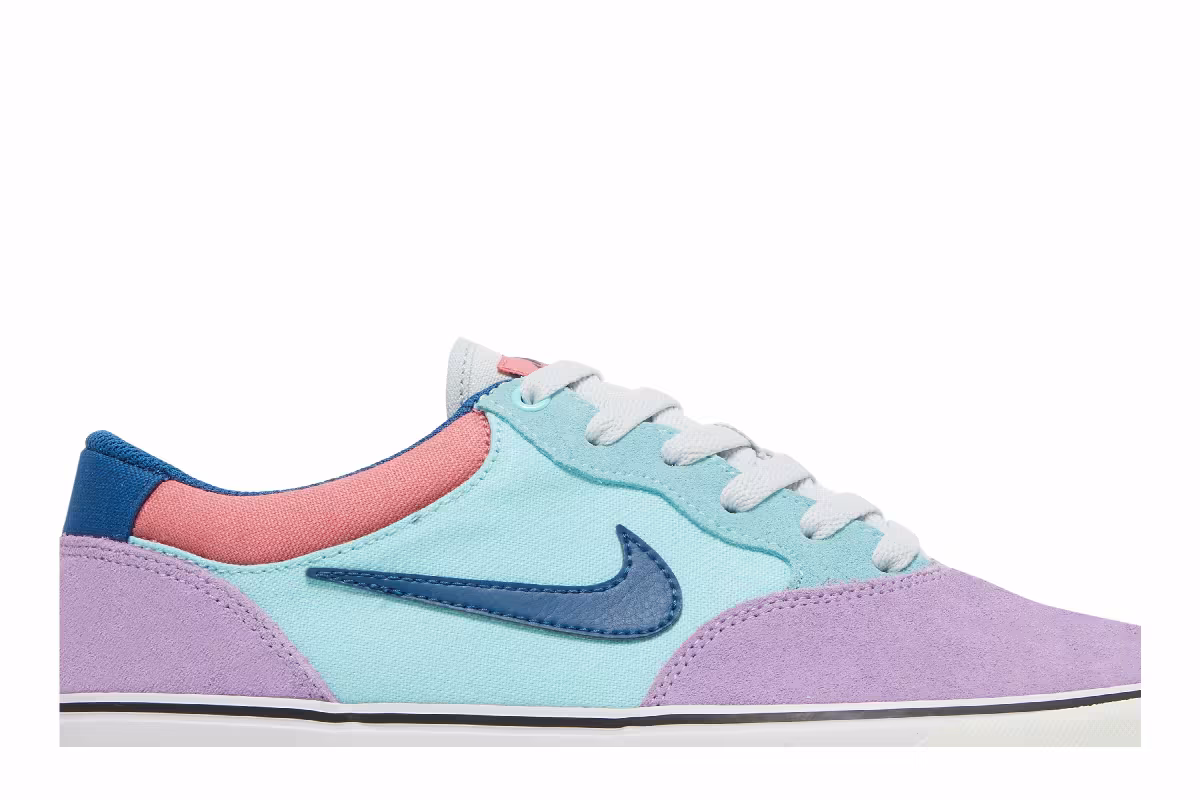 Nike Chron 2 SB Lilac Copa, view 3