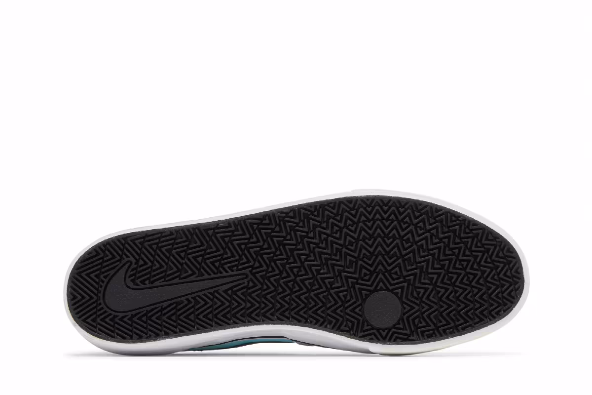 Nike Chron 2 SB Lilac Copa, view 5
