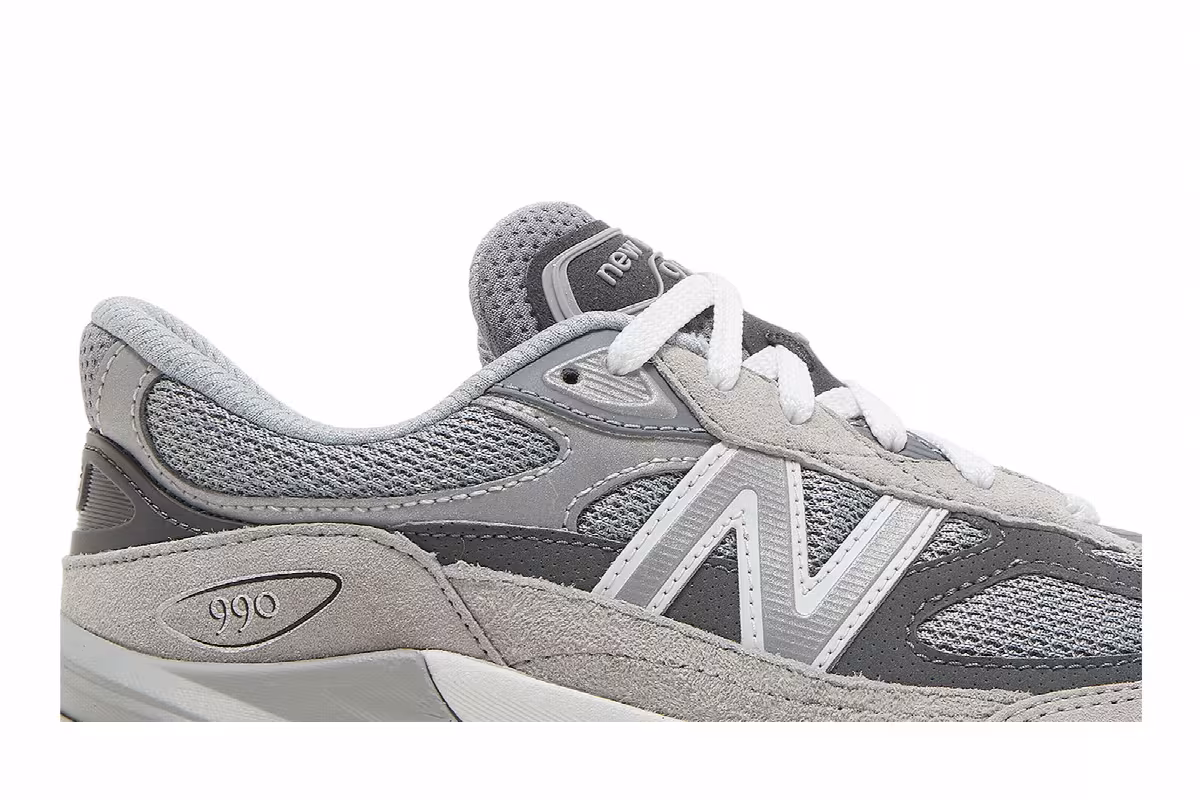 New Balance 990v6 Big Kid Castlerock, view 3