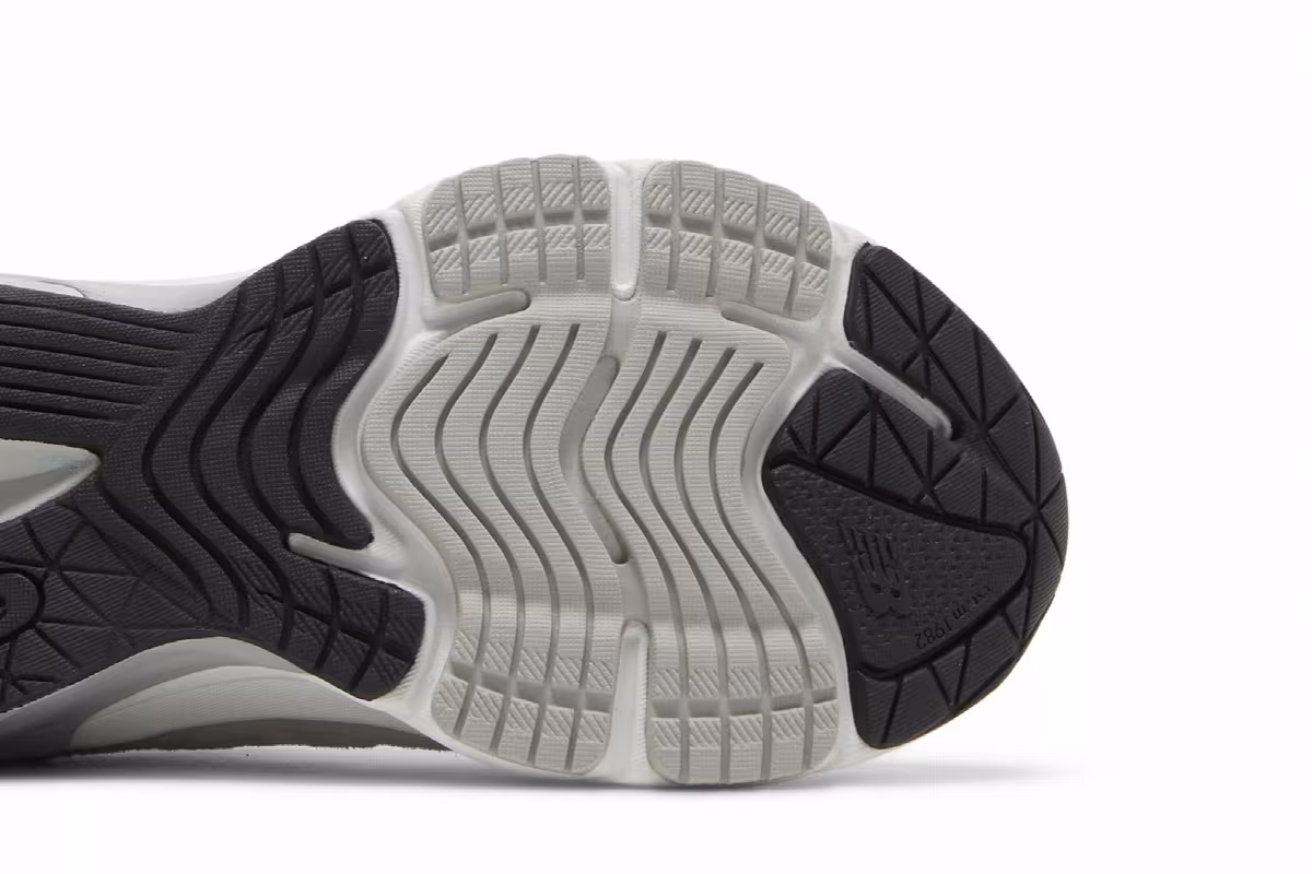 New Balance 990v6 Big Kid Castlerock, view 6