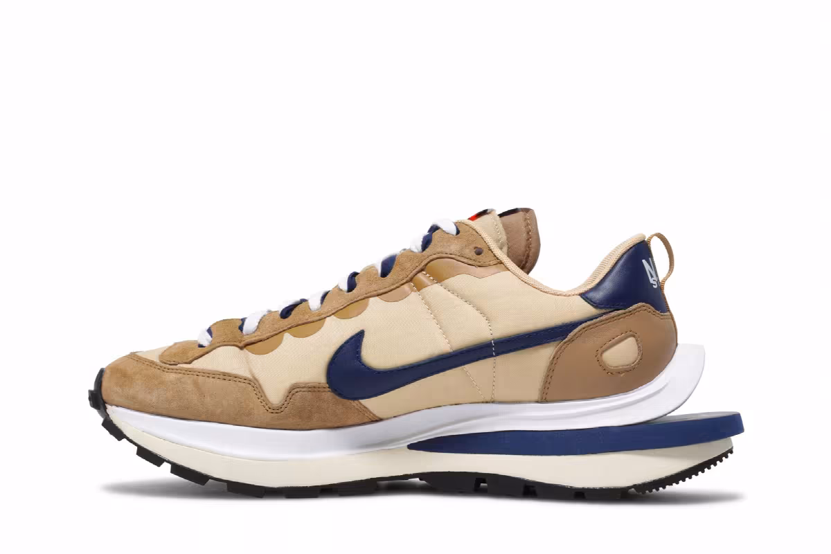 sacai x Nike VaporWaffle Sesame Blue Void, view 4