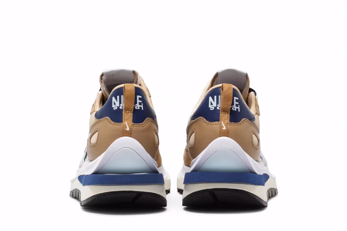 sacai x Nike VaporWaffle Sesame Blue Void, view 7