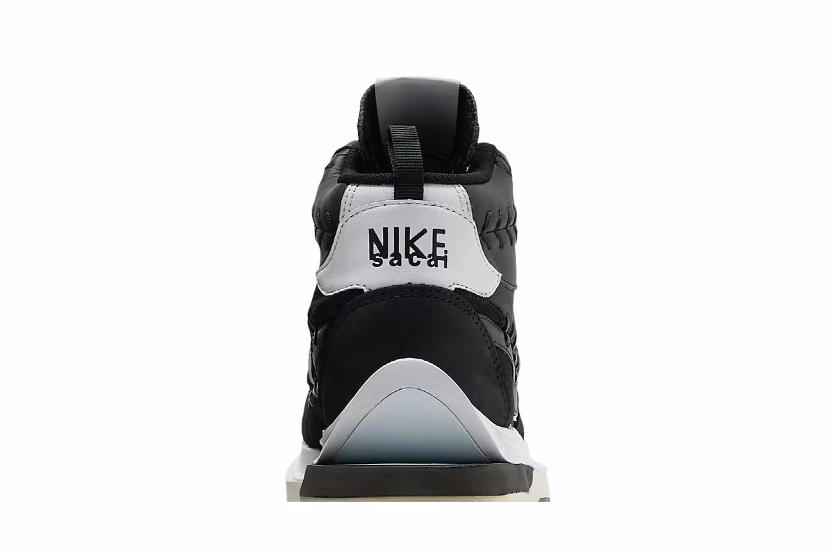 sacai x Jean Paul Gaultier x Nike VaporWaffle Black, view 8