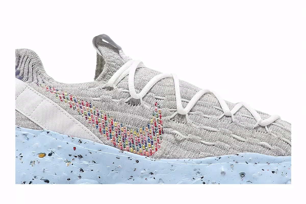 Nike Women's Space Hippie 04 Photon Dust, view 3