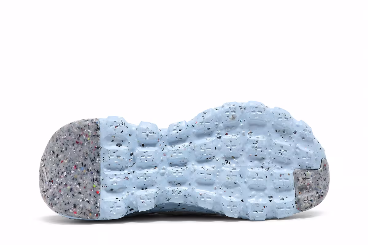 Nike Women's Space Hippie 04 Photon Dust, view 5