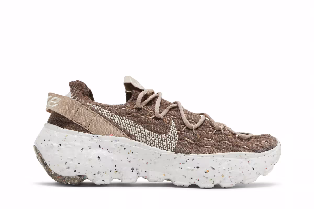 Nike Women's Space Hippie 04 Sand, view 2