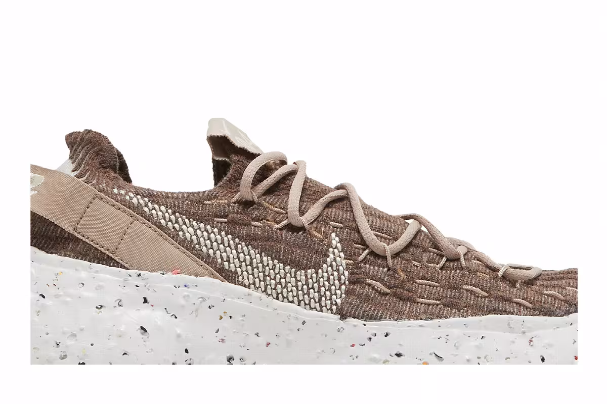 Nike Women's Space Hippie 04 Sand, view 3