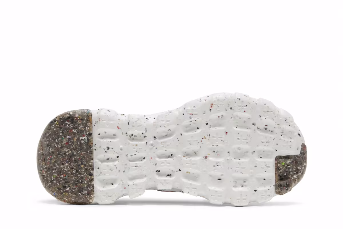 Nike Women's Space Hippie 04 Sand, view 5