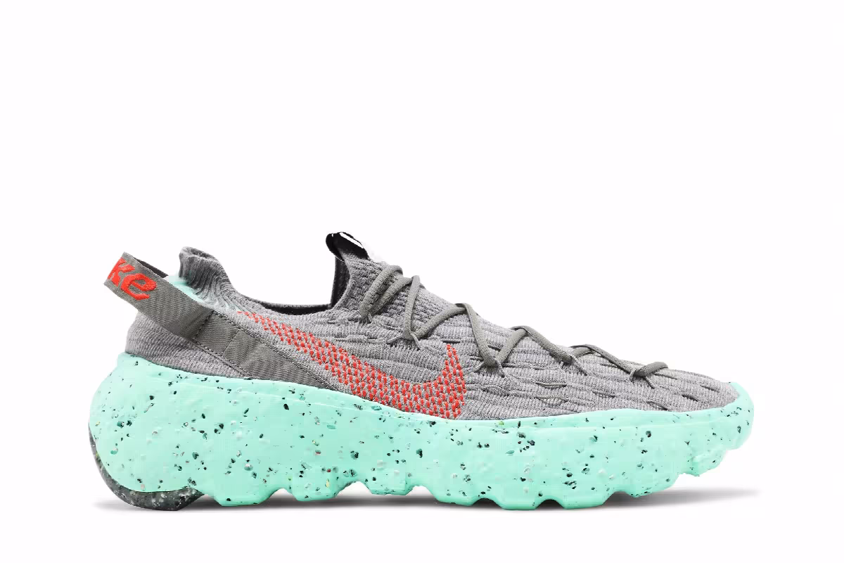 Nike Space Hippie 04 Green Glow, view 2