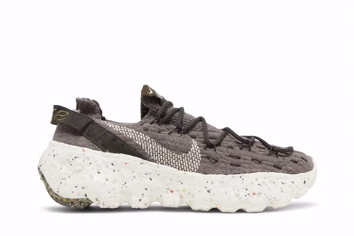 Nike Women's Space Hippie 04 Cargo Khaki, view 2
