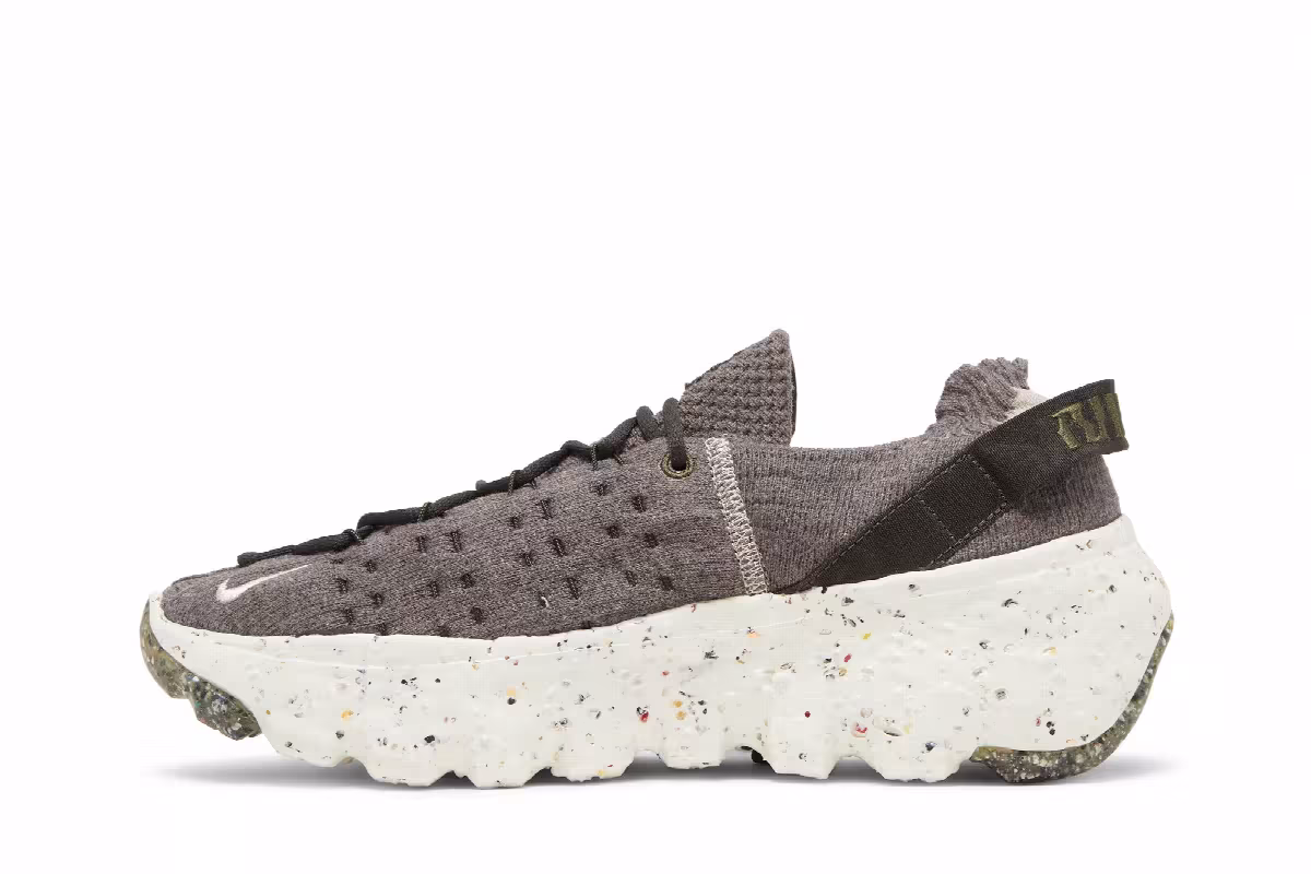 Nike Women's Space Hippie 04 Cargo Khaki, view 4