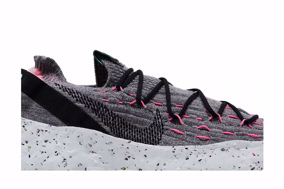 Nike Women's Space Hippie 04 South Beach, view 3