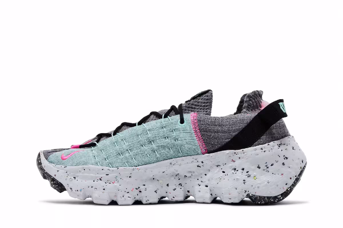Nike Women's Space Hippie 04 South Beach, view 4