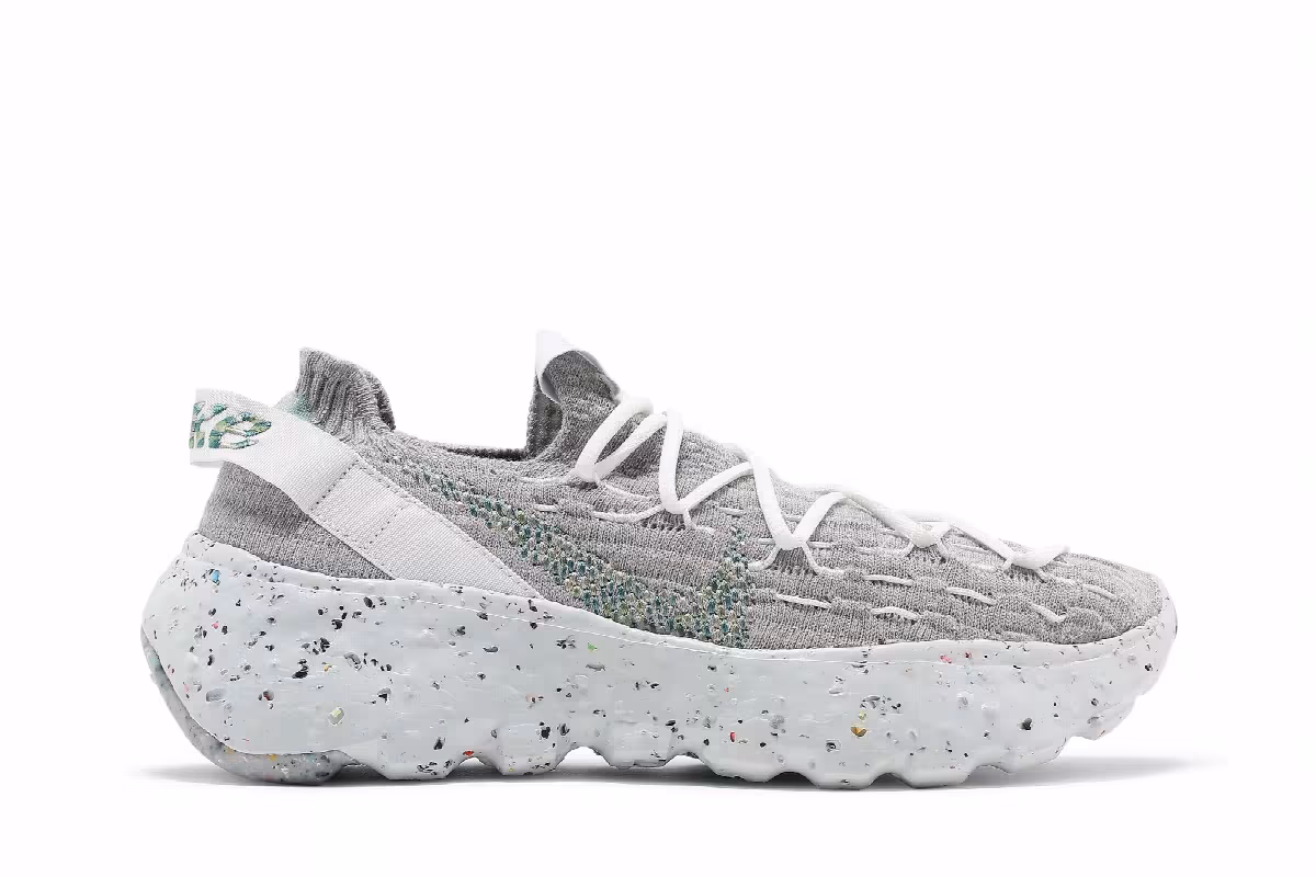 Nike Women's Space Hippie 04 Photon Dust Mean Green, view 2