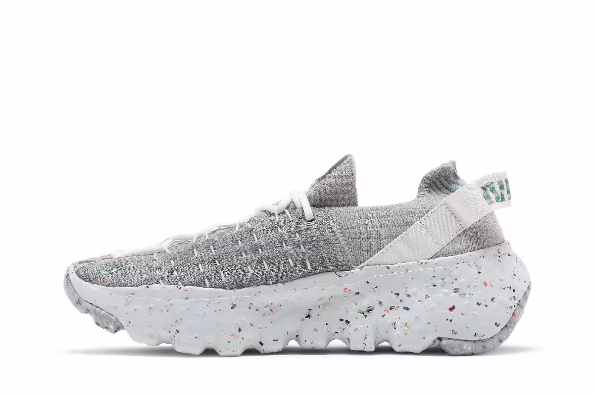 Nike Women's Space Hippie 04 Photon Dust Mean Green, view 4