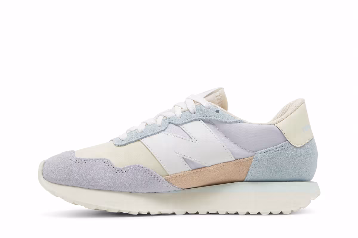New Balance Women's 237 Violet Haze Macadamia Nut, view 4