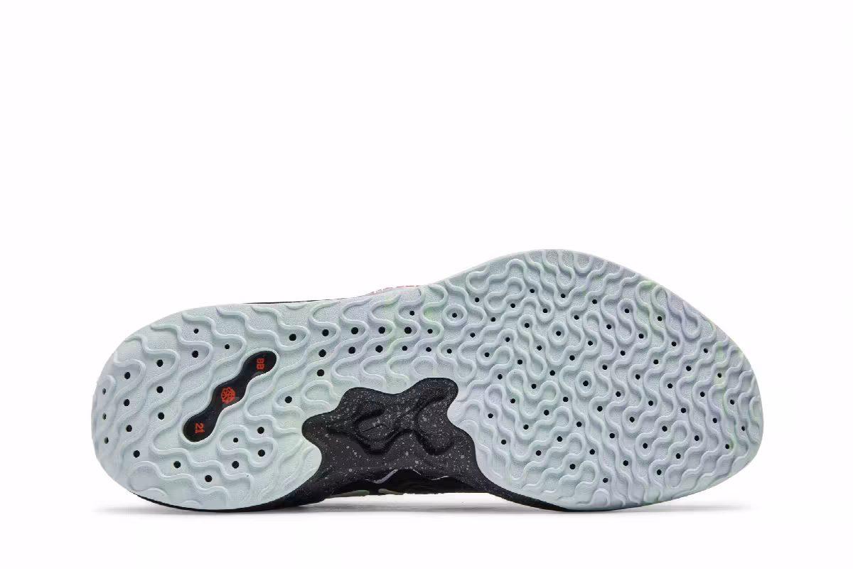 Nike Air Zoom GT Run Black Ghost, view 5
