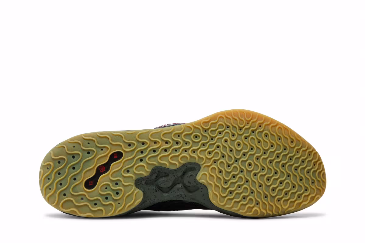 Nike Air Zoom GT Run Carbon Green, view 5