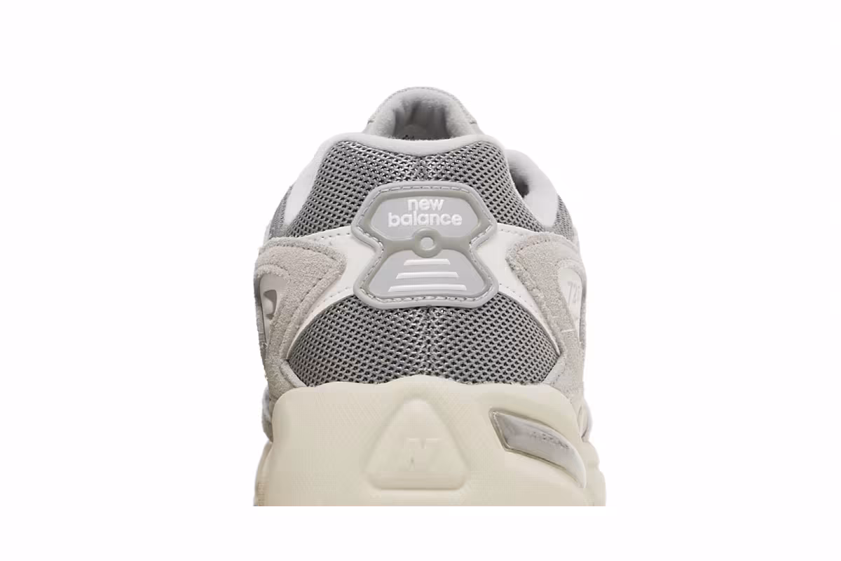 New Balance 725 Raincloud, view 8