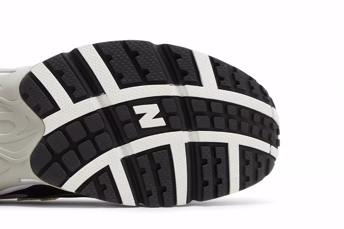 New Balance 725 White Black, view 6