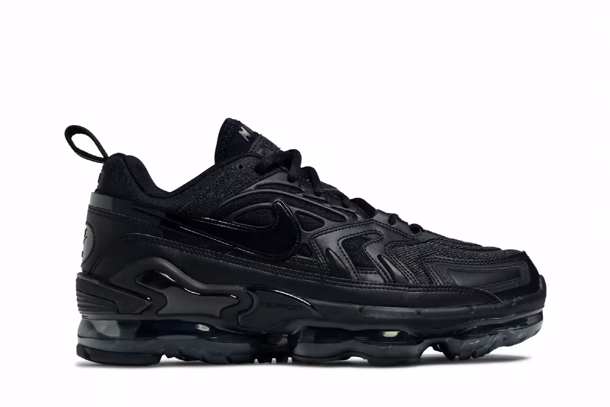 Nike Air VaporMax EVO Triple Black, view 2