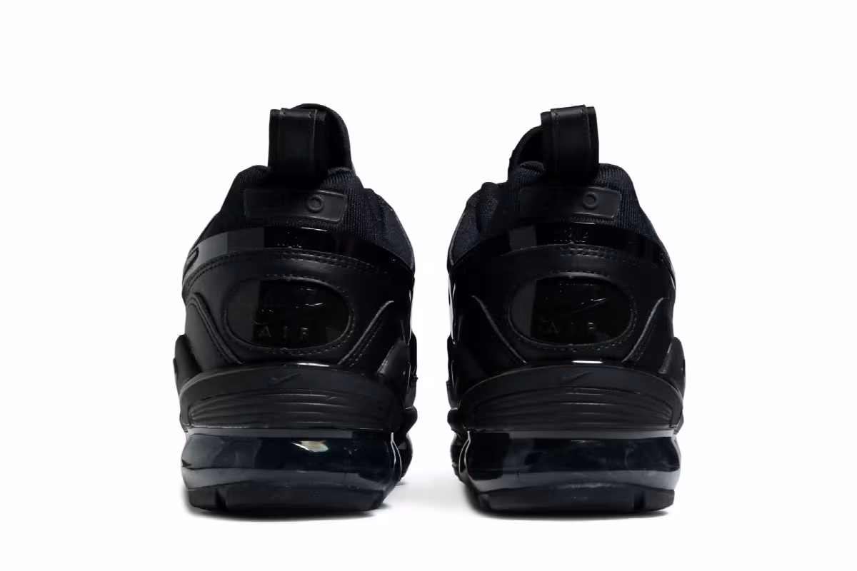 Nike Air VaporMax EVO Triple Black, view 7