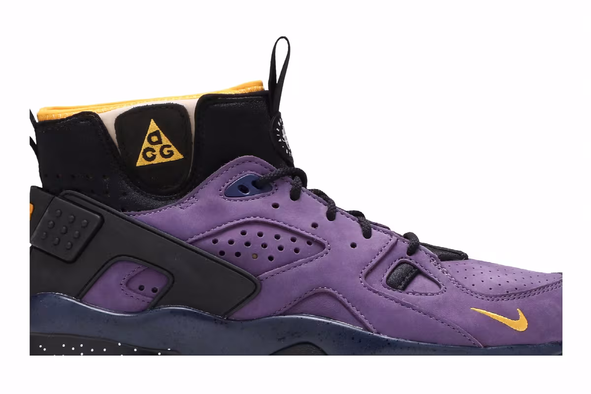 Nike ACG Air Mowabb OG Gravity Purple 2021, view 3