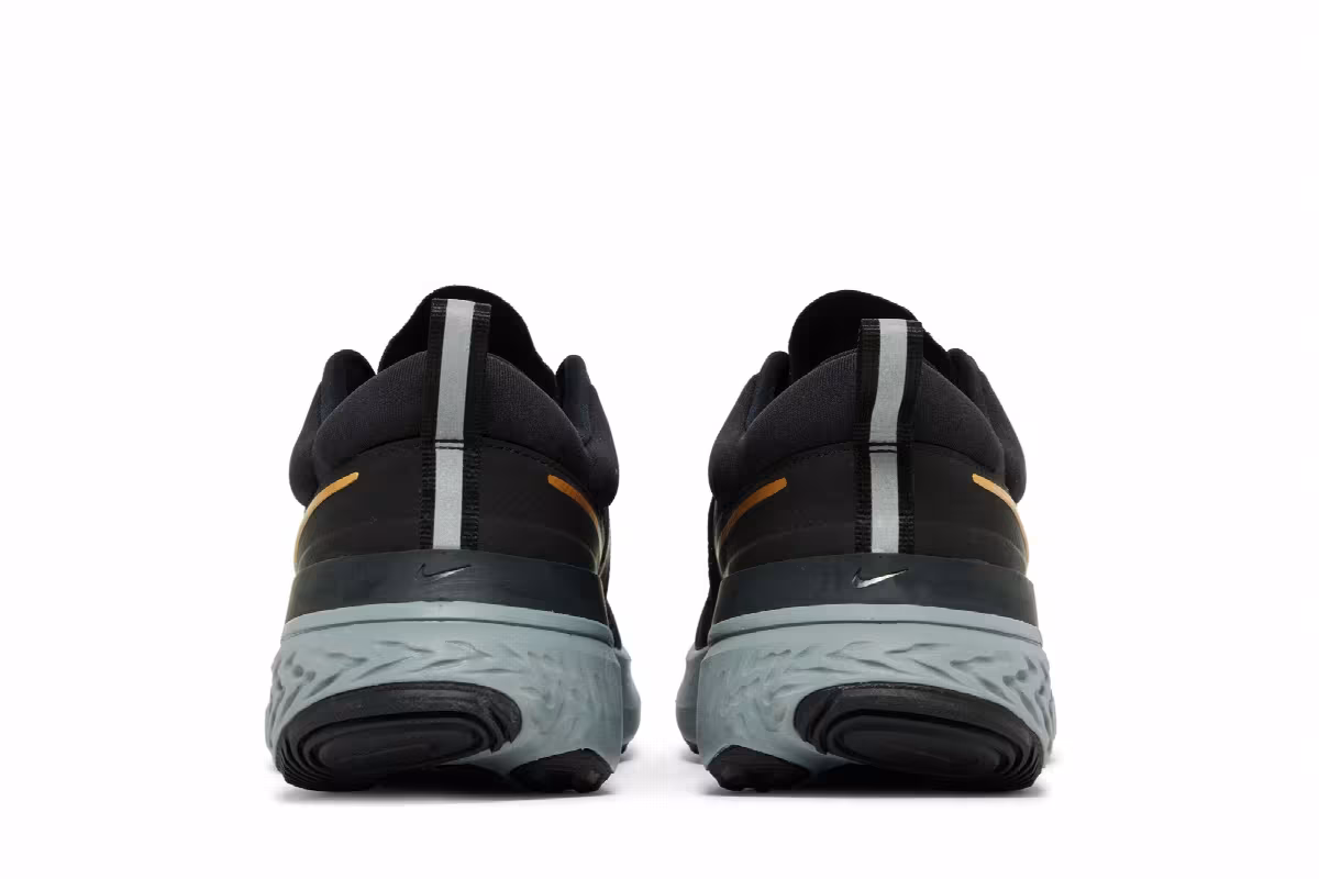 Nike React Miler 2 Black Metallic Gold, view 7