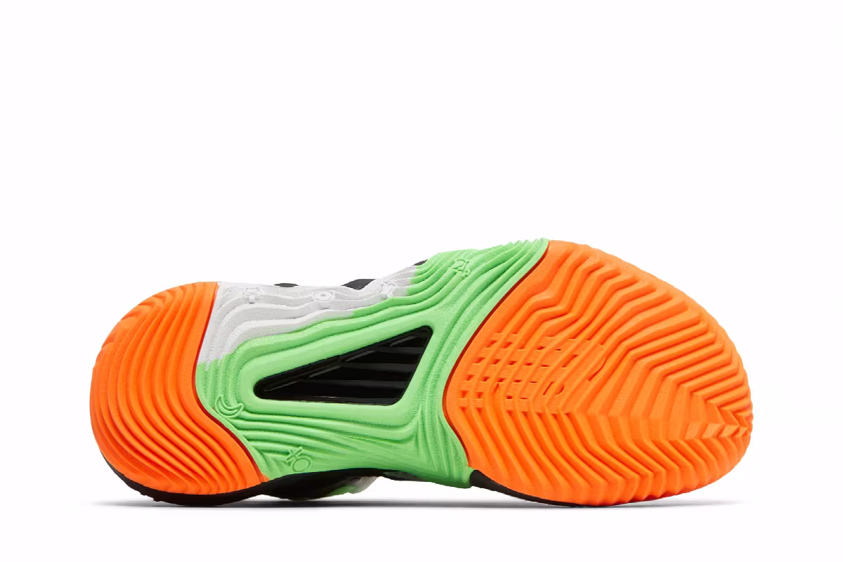 Goosebumps x New Balance Women's KAWHI 2, view 5