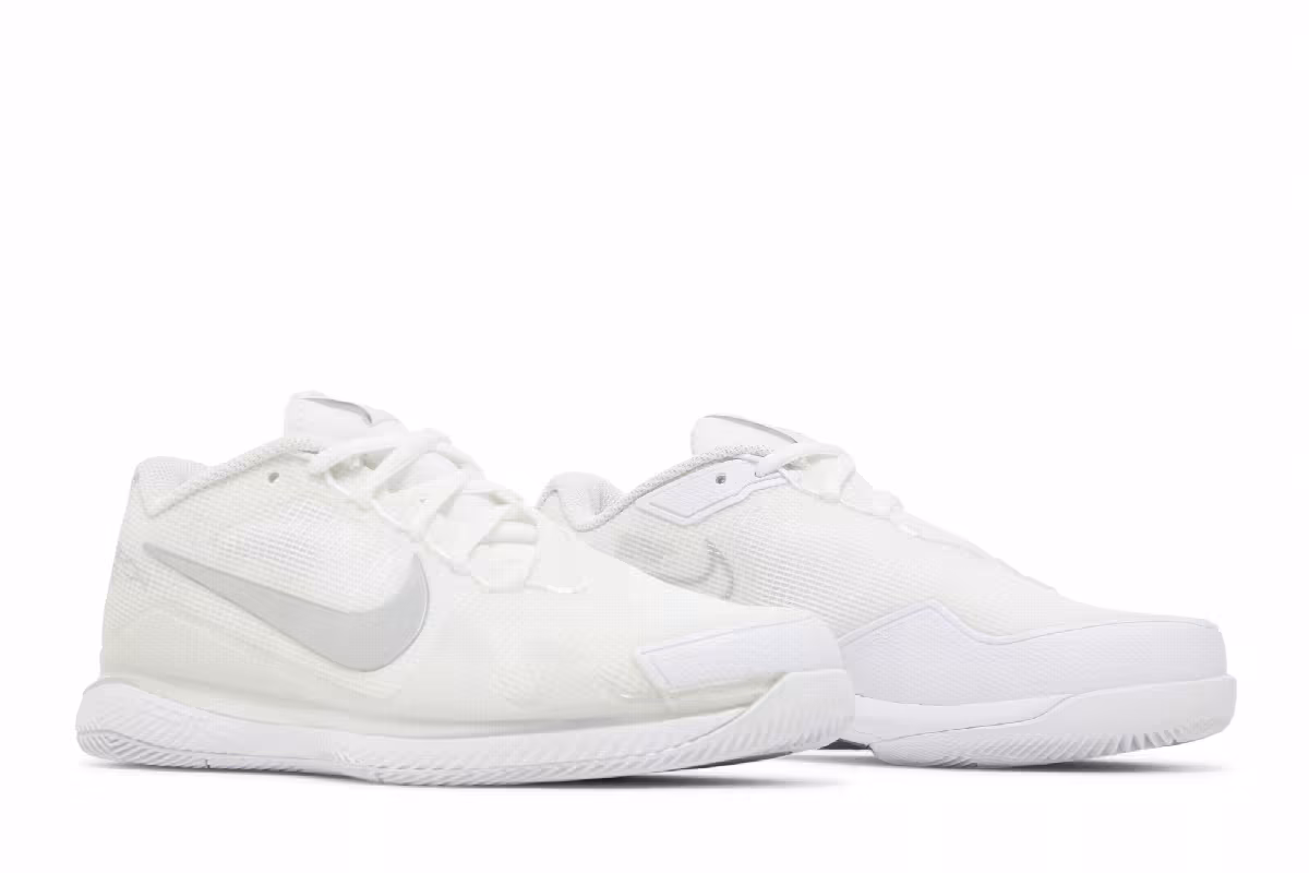 Women's NikeCourt Air Zoom Vapor Pro White Metallic Silver, view 9