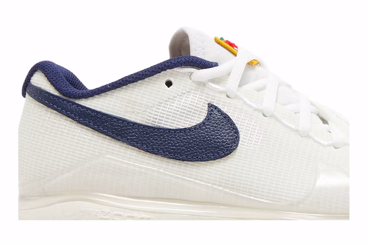 Women's NikeCourt Air Zoom Vapor Pro Summit White Binary Blue, view 3