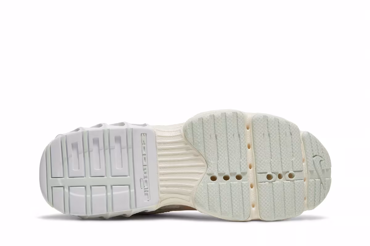 Nike Women's Zoom Air Fire Pearl White, view 5